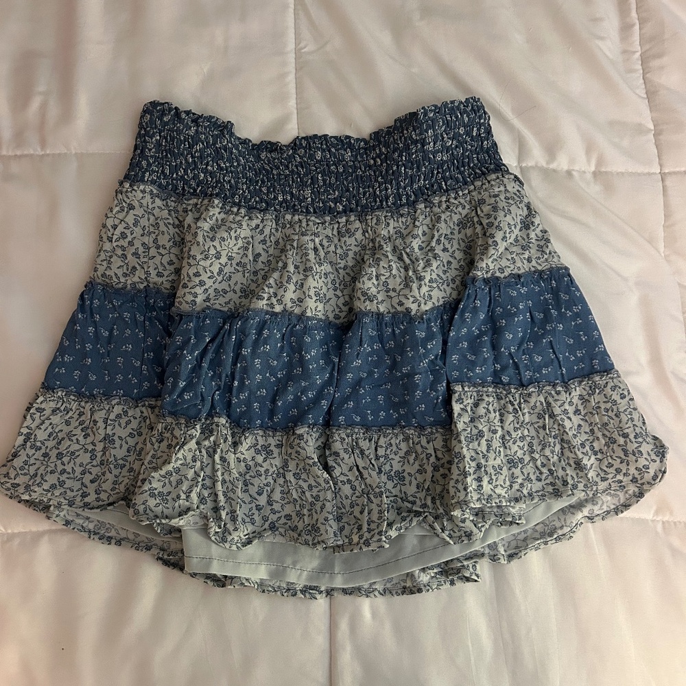 NWT american eagle flowy blue floral mini skirt - size small